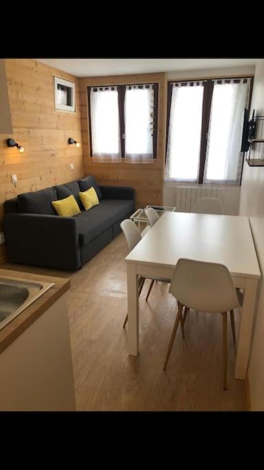 Appartement Cosy Val Louron Au Pied Des Pistes Genos Luaran gambar